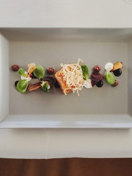 Aufnahme eines appetitlich angerichteten Gerichts im Restaurant in Lochau